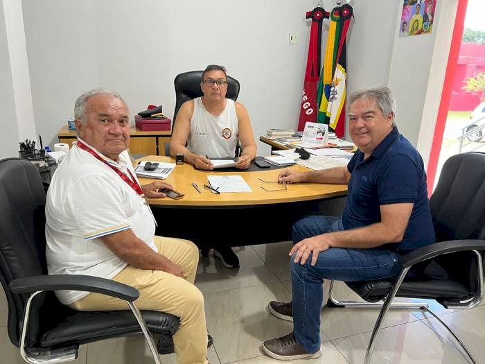 Reunião com o secretário de Esporte, Lindolfo Pires