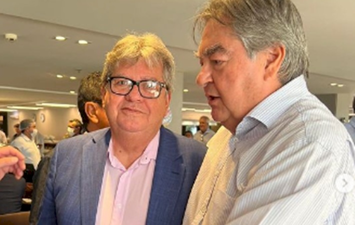 Governador, João Azevedo durante encontro do café da manhã com Lindolfo Pires