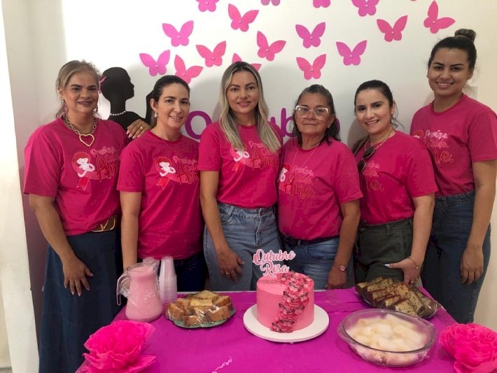 Gerlândia Ferreira com sua Equipe da Saúde 