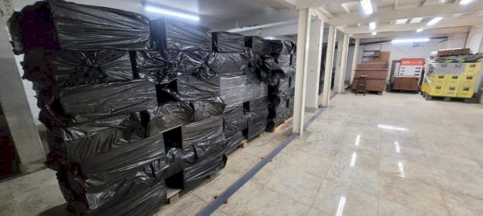 Combate falsificação de cigarros em fábrica
