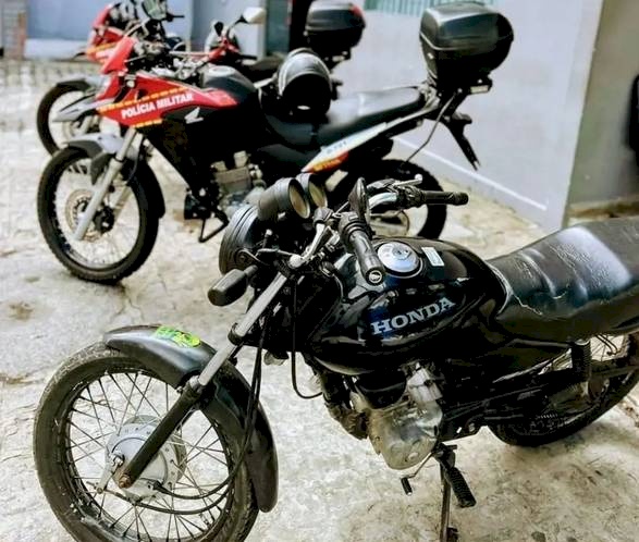 Motocicleta recuperada pela Polícia Militar