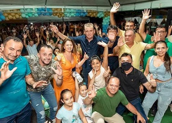 No Distrito de Piranhas Velha, Chico Mendes inaugura segunda etapa de pavimentação