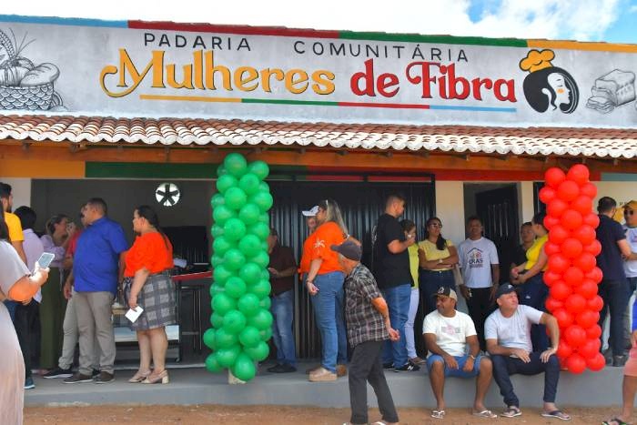 Padaria Comunitária Mulheres de Fibra, em Aparecida