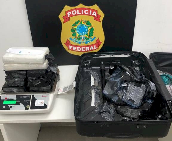 Prisão de mulher por tráfico de drogas
