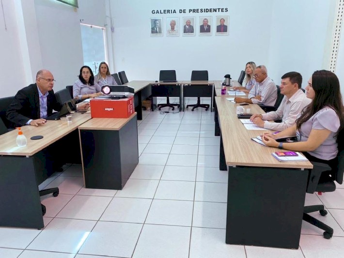 Nesta primeira etapa foram tratados o regime constitucional da licitação, princípios do pregão eletrônico, análises de propostas