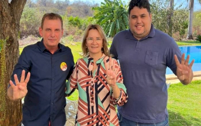 Chico Mendes, candidato a deputado estadual recebe apoio da ex-prefeita de São José de Piranhas, Cleide Penaforte