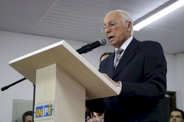Professor e ex-prefeito de João Pessoa, Oswaldo Trigueiro do Vale