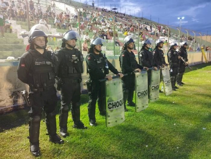 Segurança durante o jogo Sousa e Pacajus no Marizão