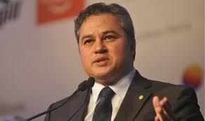 Senador Efraim eleito senador