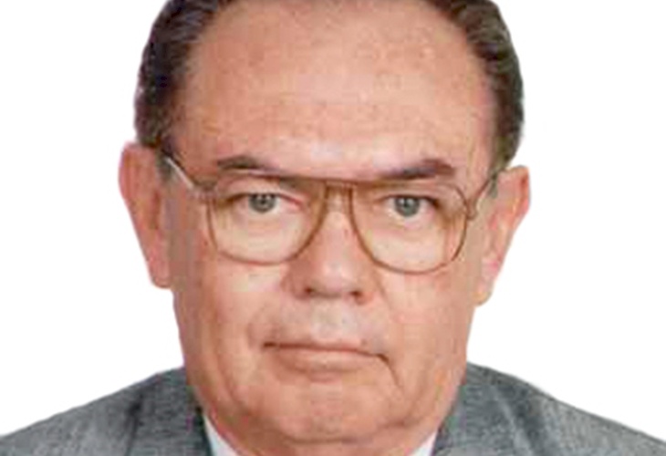 Quero lamentar o falecimento do ex-senador Ivandro Cunha Lima"