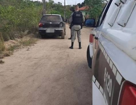 Veículo recuperado pela Polícia Militar