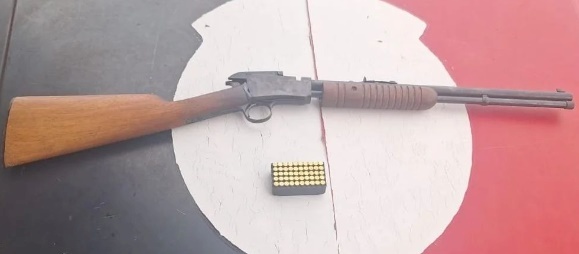 Rifle apreendido pela polícia militar em Lucena 