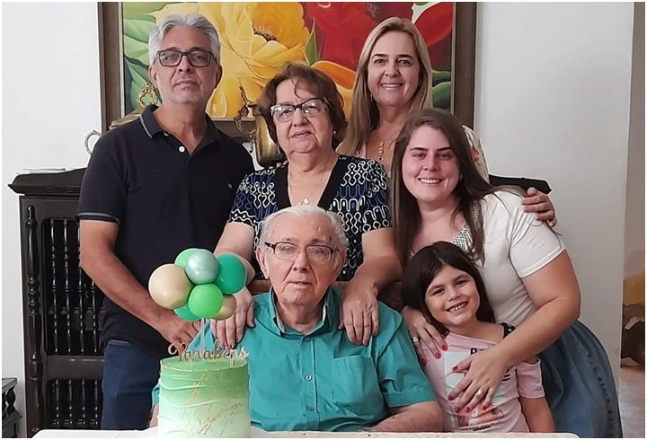 Sinval Gonçalves com sua Família