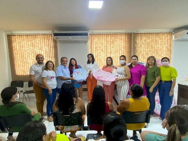 Mais uma etapa de entrega de kits enxoval às mães cadastradas no Programa “Meu Bebê”