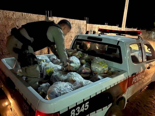 Cestas básicas que seriam doadas em troca de votos em Patos
