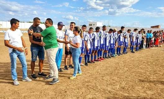 Prefeito João Neto participa da final do XV Campeonato Municipal de Futebol no Campo “O Nenenzão”, em Aparecida