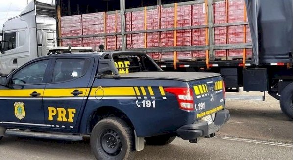 PRF na Paraíba apreende carga com quase 100 mil latas de cerveja sem comprovação fiscal 