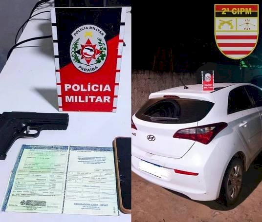 Arma e carro apreendidos pela PM na Paraíba