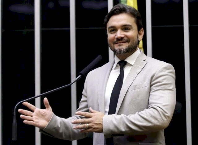 Ministro do Turismo, Celso Sabino