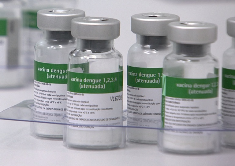 Vacina contra a dengue 