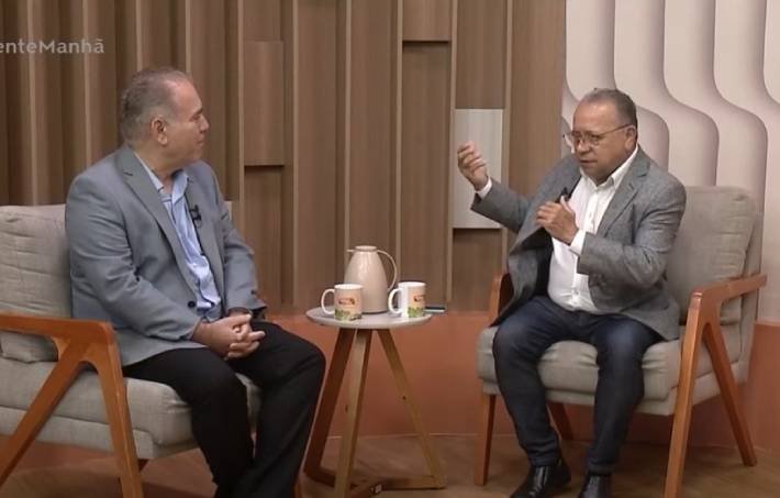Marcelo Queiroga presta entrevista a Imprensa