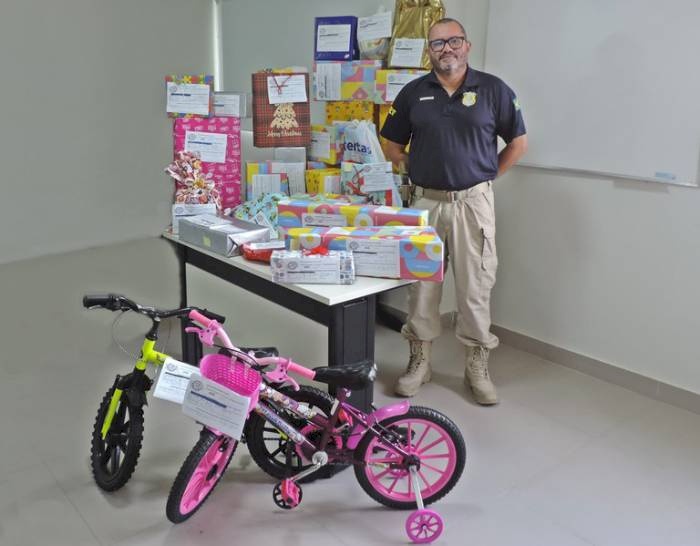Cartinhas para Papai Noel dos Correios
