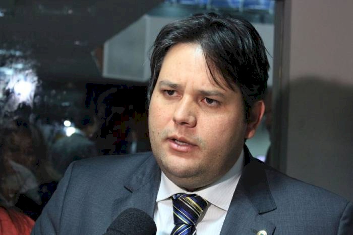 Ex-prefeito de Patos, Dinaldinho, é condenado por improbidade