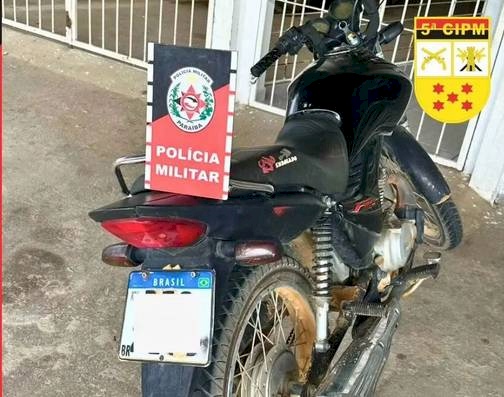Motocicleta apreendida pela Polícia Militar