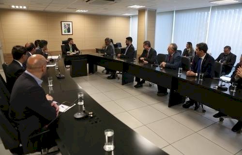Reunião teve como tema a Proposta de Emenda Constitucional (PEC) que disponibiliza R$ 2,5 bilhões para financiamento da gratuidade do transporte públi