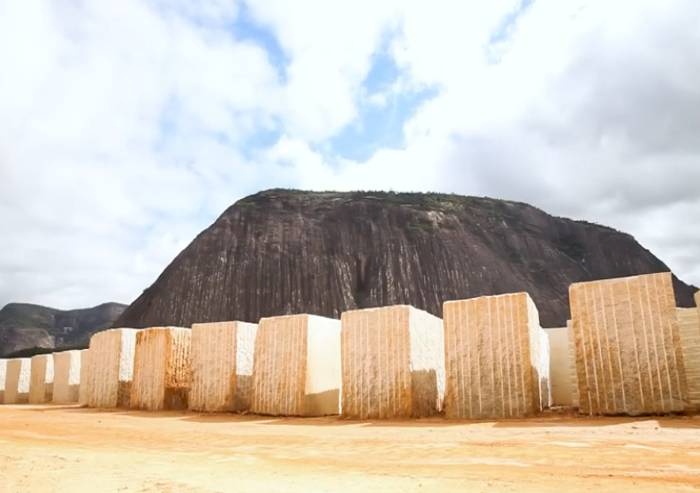 Extração de minerais não-metálicos