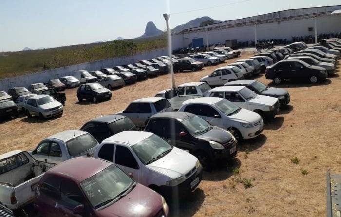 Leilão de Carros
