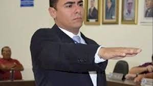 UIRAÚNA: Ex-prefeito Segundo Santiago vira alvo de investigação do MP suspeita de superfaturamento em locação de Veículo para o gabinete 