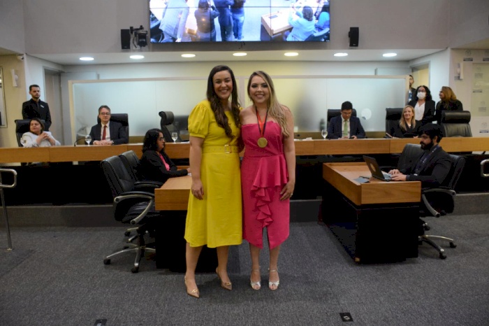  Medalha Epitácio Pessoa à procuradora Andressa Lucena