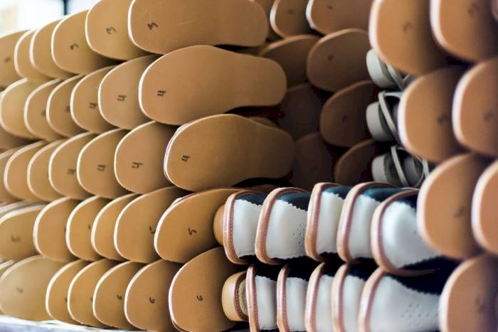 Principais produtos exportados foram os calçados de borracha ou plástico