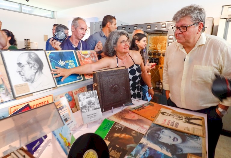 João Azevêdo inaugura Museu do Rádio Paraibano e destaca investimentos do Governo do Estado na preservação da história
