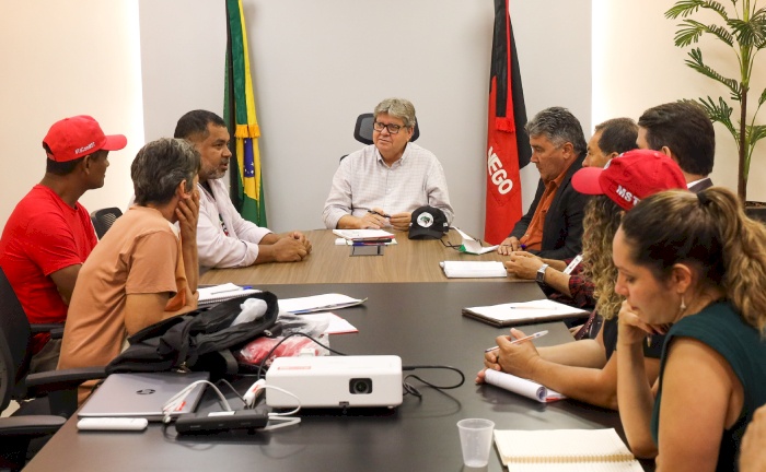 Reunião com representantes do MST
