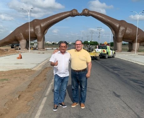 Zé Allan acompanhado de Lúcio Mattos