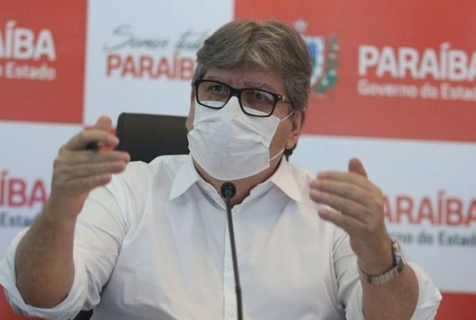 Azevêdo entrega 21 veículos para fortalecer trabalhos de pesquisa e auxiliar agricultores atendidos pela Empaer