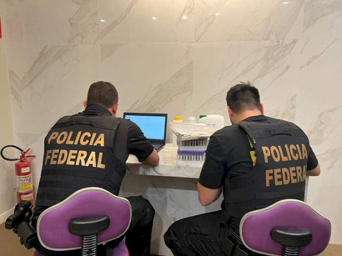 Cumprimento de seis mandados de busca e apreensão