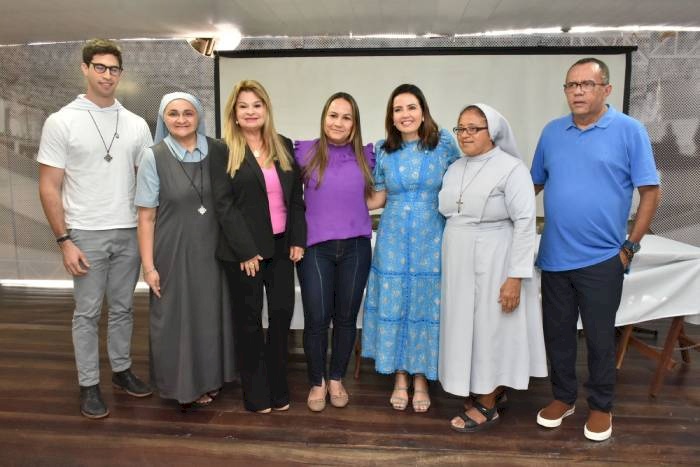 Solenidade de entrega dos alimentos arrecadados durante o 35º Salão do Artesanato Paraibano