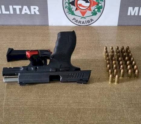 Armas de fogo e munições apreendidas pela PM