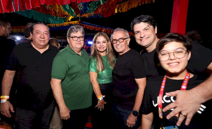 Desfile do bloco Muriçocas do Miramar, em João Pessoa