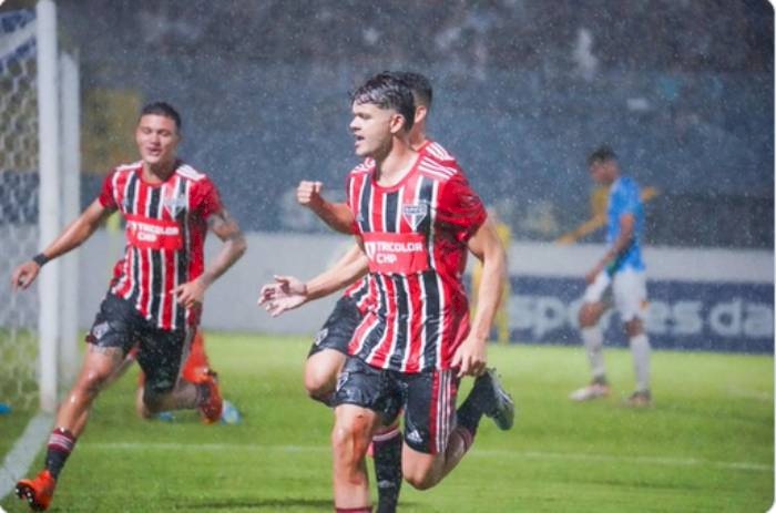 São Paulo superou o Marília por 3 a 0