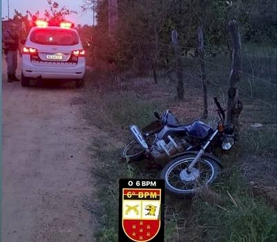 Motocicleta apreendida pela Polícia Militar