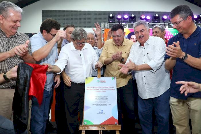 A audiência aconteceu no ginásio da Escola Cidadã Integral Técnica José Soares de Carvalho