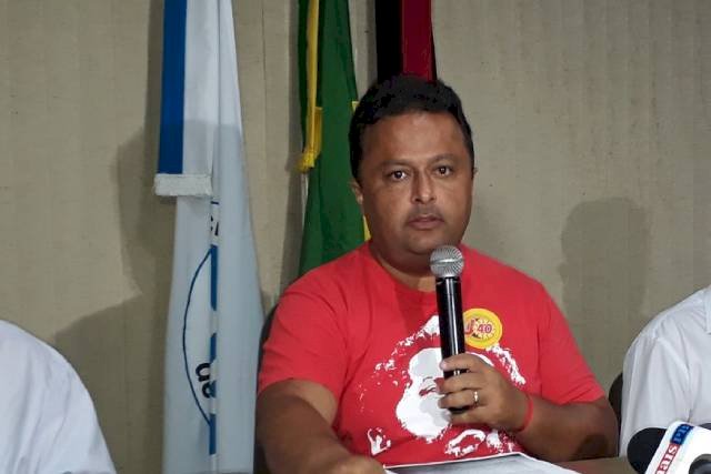 Presidente do PT da Paraíba inclui Veneziano entre as conversas que Lula deve priorizar, em visita ao estado   