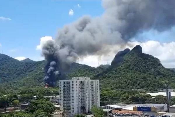 Incêndio de grandes proporções atingiu o Projac