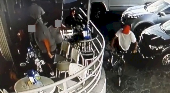 Imagem do furto de bicicleta na região da Orla, em João Pessoa 
