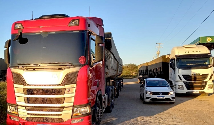 Carga apreendida durante Operação da Sefaz-PB, em Monteiro na Paraíba 