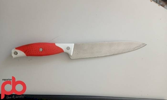 Faca apreendida com adolescente em escola na cidade de Sousa